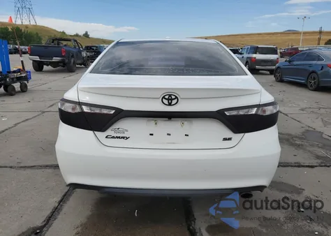 2015 Toyota Camry Le z USA, uszkodzony, nr VIN 4T1BF1FKXFU932547